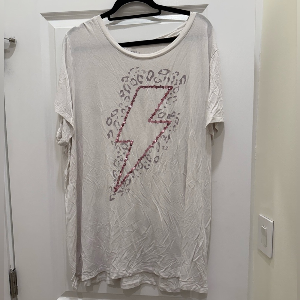 Torrid x Betsey Johnson Lightning Bolt Leaopard print Tee shirt size 4